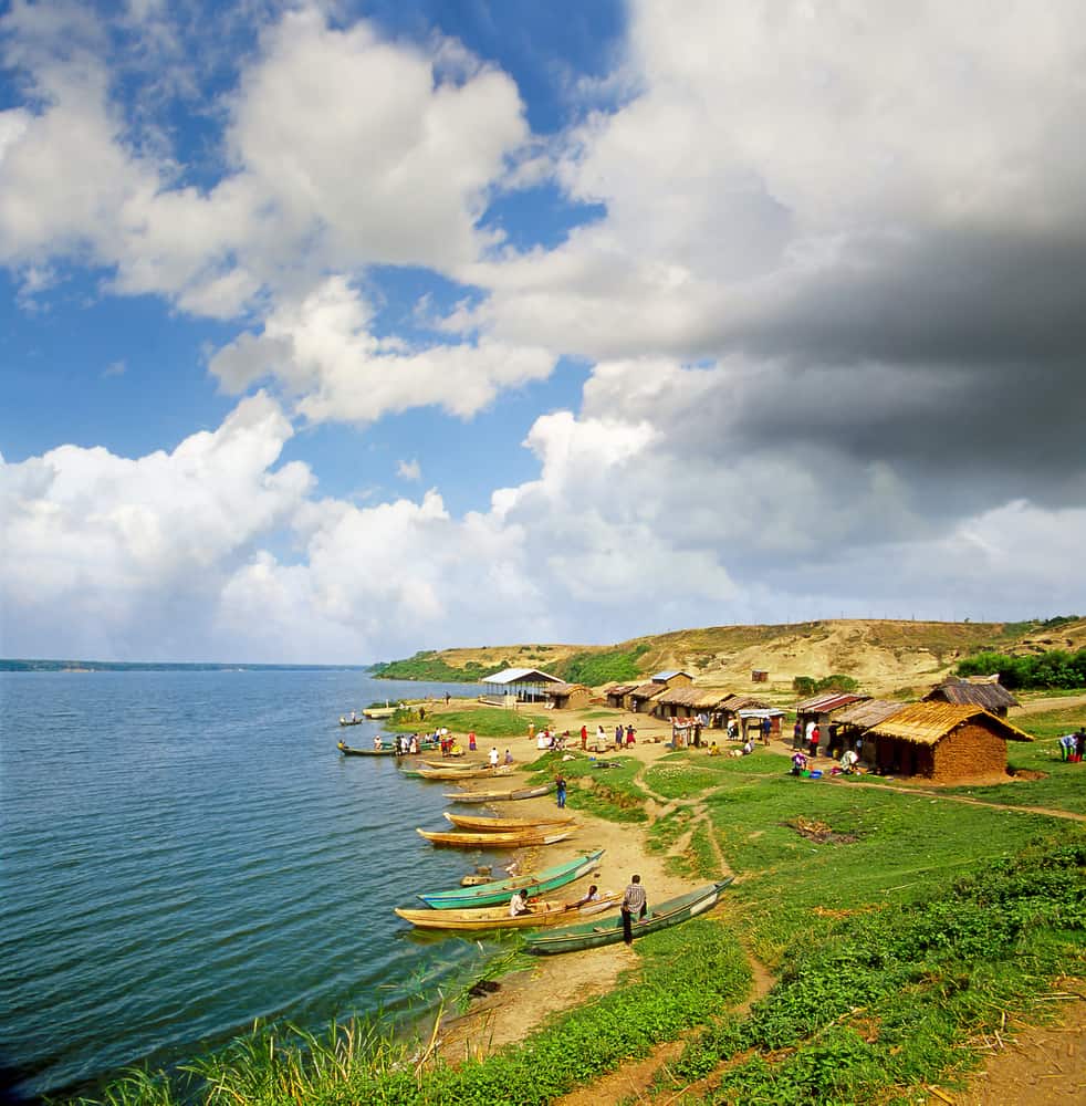 Bootsfahrt auf dem Kazinga-Kanal im Queen Elizabeth Nationalpark waehrend der Uganda Rundreise