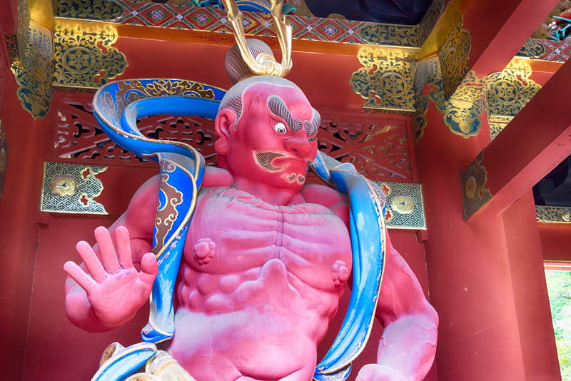 Nio-Statue am Taiyuin-Mausoleum Nikko