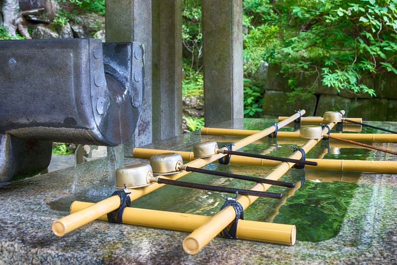 Temizuya am Taiyuin-Mausoleum Nikko
