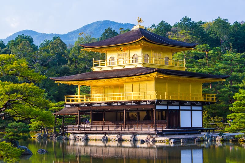 Burg Gifu auf dem Gipfel waehrend der Japan Studienreise Im Land der aufgehenden Sonne