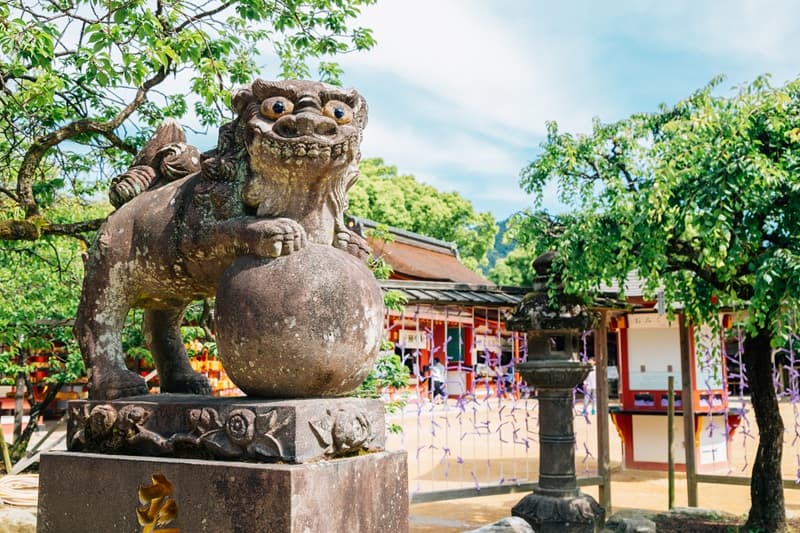 Komainu Statue am Dazaifu Tenmangu Schrein